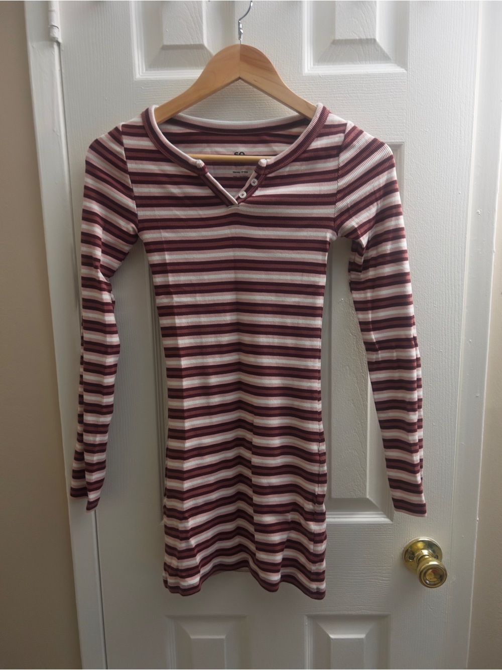 SO Striped Long-Sleeve Bodycon Dress in Burgundy and Cream